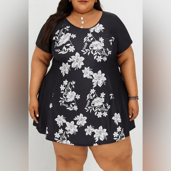 ECUPPER Plus Size Black & White Floral Swim Dress with Built-In Shorts – Size 4X - Picture 1 of 8